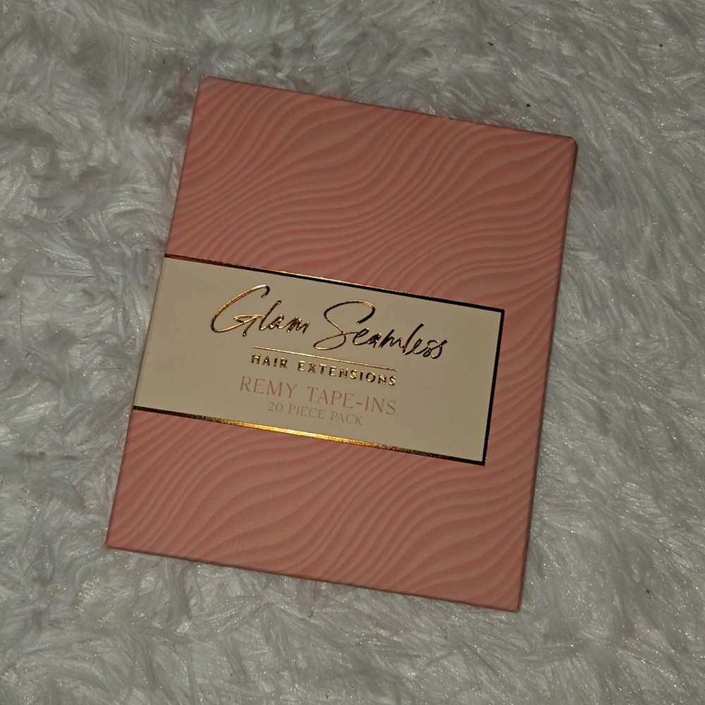 Glam seamless Tape-in human hair extensions NIB 22" Strawberry blonde auburn